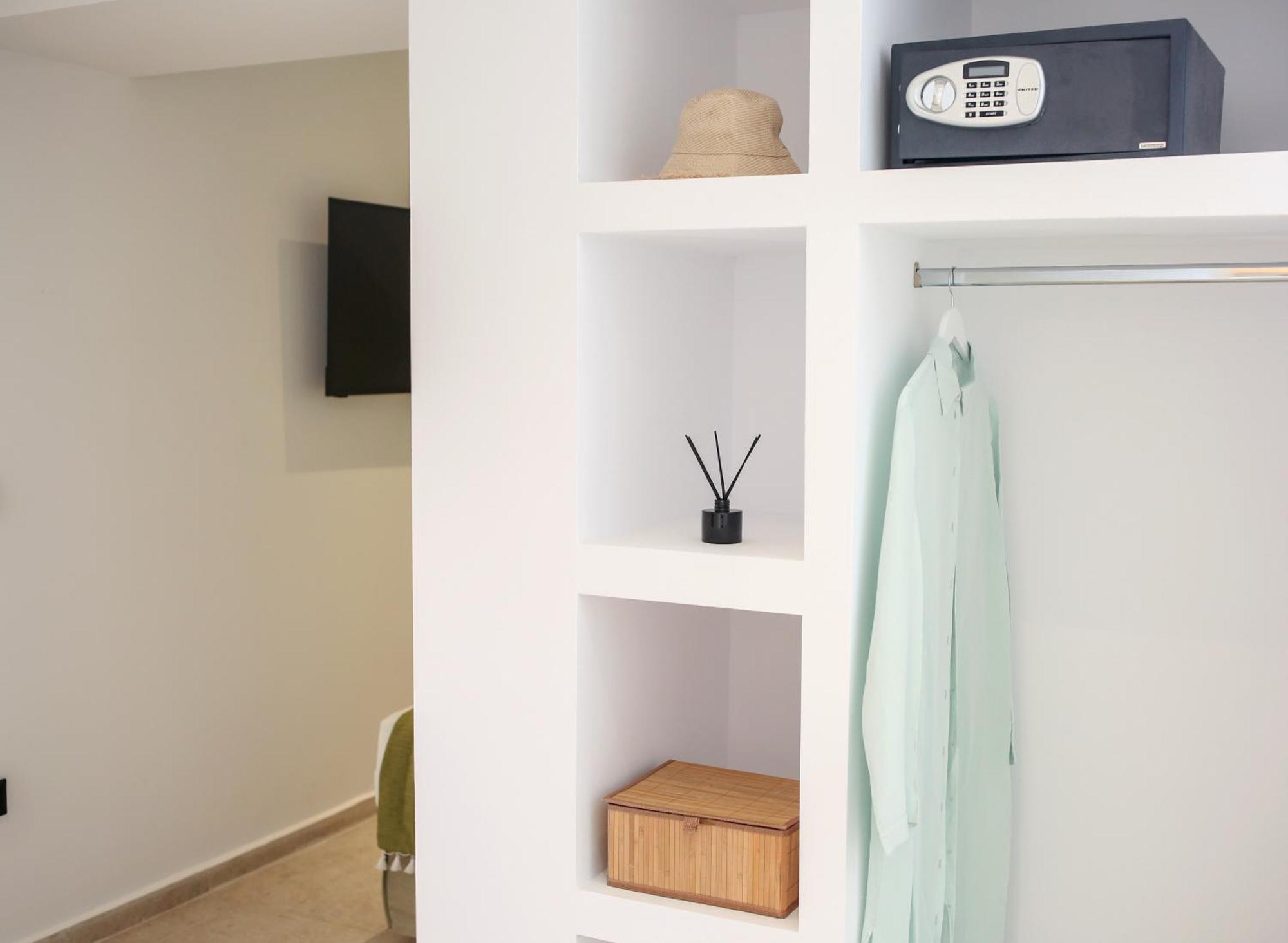 La Maltese Boutique Paros Apartment Naousa  Room photo