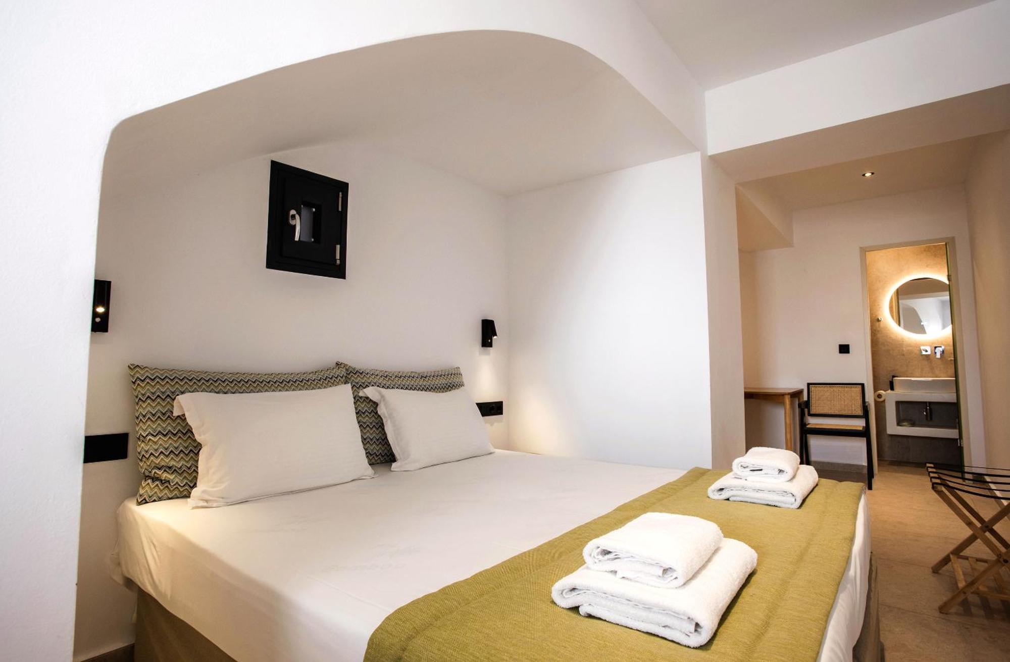 La Maltese Boutique Paros Apartment Naousa  Room photo